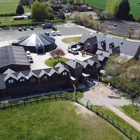 Appaloosa Suite With Amazing Views Of Stud Farm. Driffield ภายนอก รูปภาพ